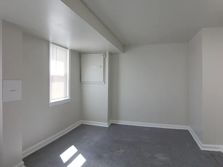 3719 Kemper Rd — Photo 5