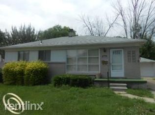 19893 Harper Ct, Harper Woods, MI 48225