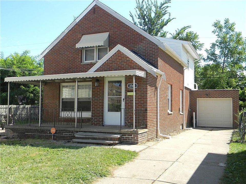 1st image of 3561 W 136th St
