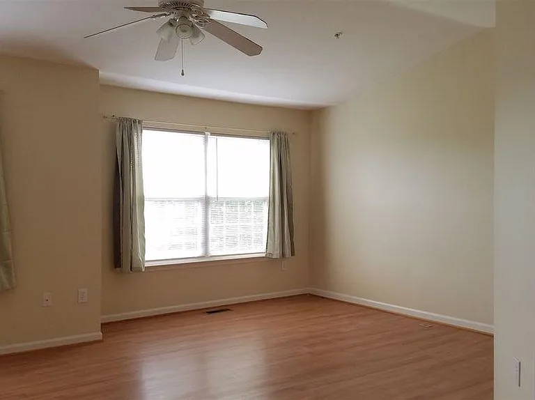 5208 Duke Ct — Photo 25