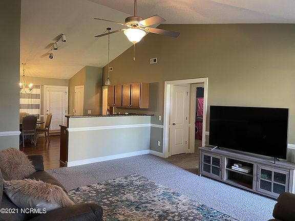 5th image of 2416 B Saddleback Dr