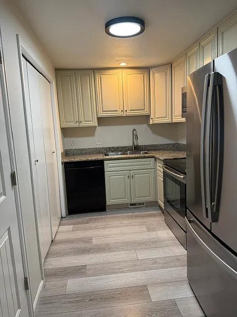 3 bed, 1.5 bath, 1100 sqft, $1,750 — Photo 4