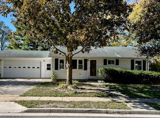 1243 Westview Dr, Rochelle, IL 61068