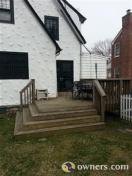 level yard w/ deck