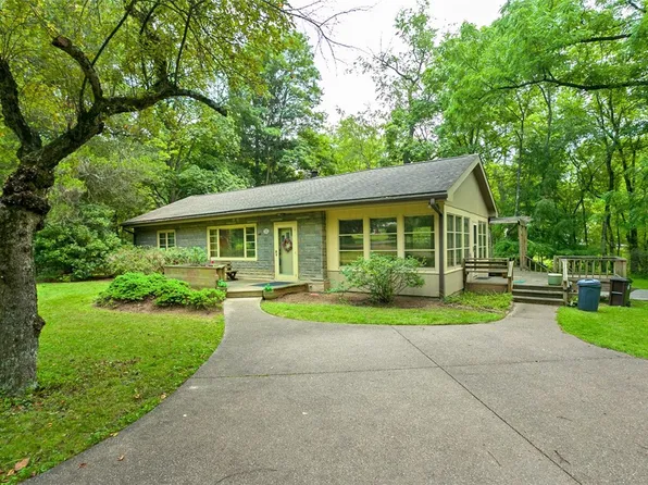 3331 Logan Ferry Rd, Murrysville, PA 15668