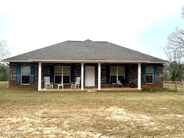 127 Kohlers Dr, Lucedale, MS 39452