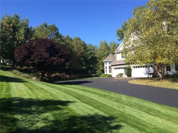 16 Par Court, Middletown, NY 10940