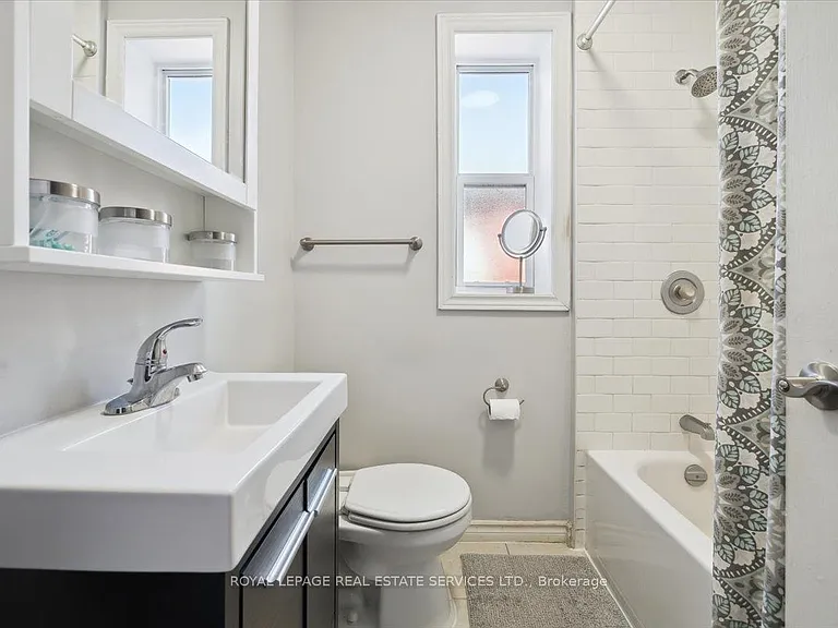 28 Saint Matthews Ave — Photo 26