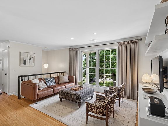 4th image of 154 Lake Park Dr