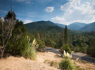 1718 Wetherbee Dr, Grants Pass, OR 97527