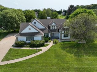 5323 Old Farm Rd, Racine, WI 53402