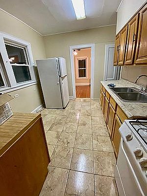 2nd image of 1025 E 29th St Floor 2