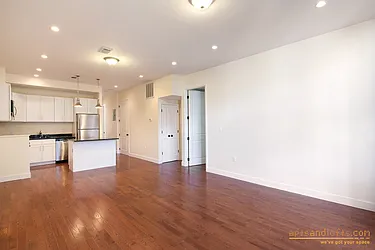 Rented by aptsandlofts.com