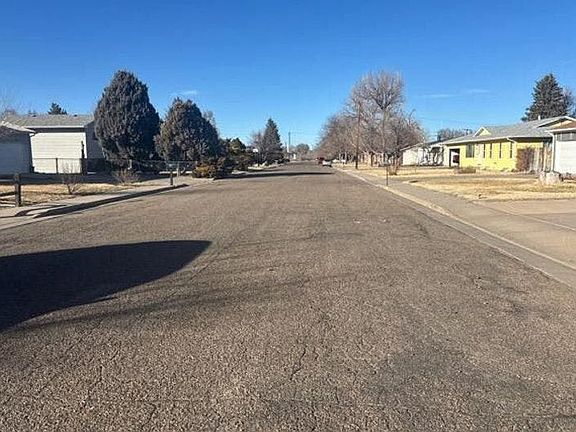 4th image of 1109 Russell Ave