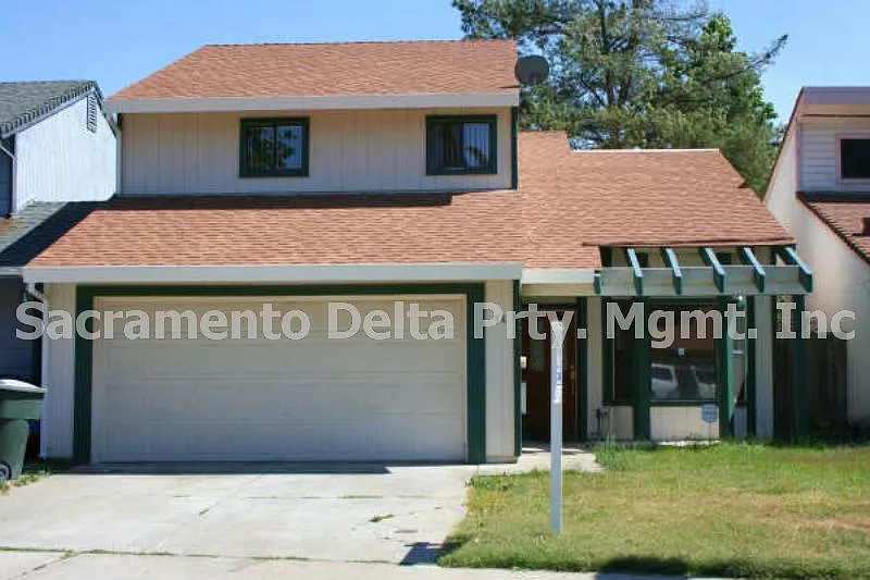 74 Saginaw Cir photo 1