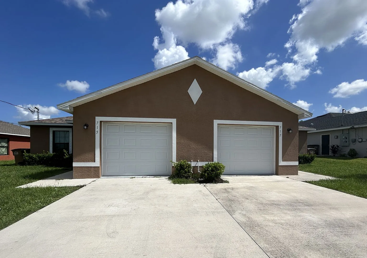 3BR/2BA Duplex with Garage | $200 off 2nd months rent!! — Photo 1