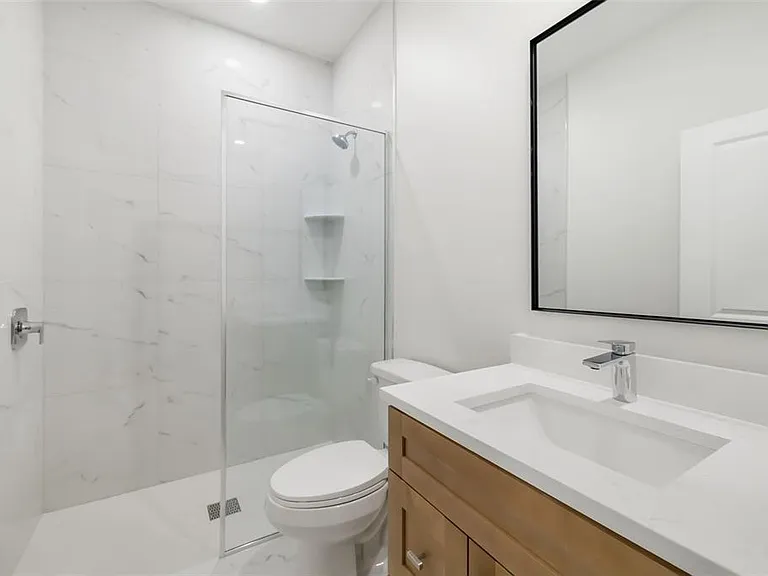 118 Ruby Ave N — Photo 30