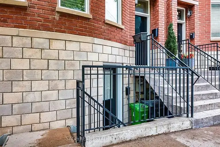 492 King St E #1A — Photo 7