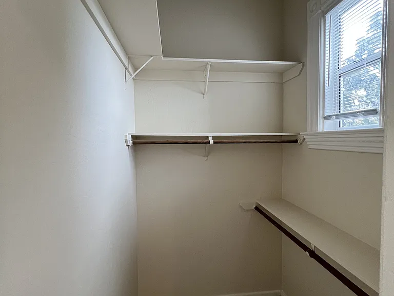 1309 Santa Clara Ave #D — Photo 9