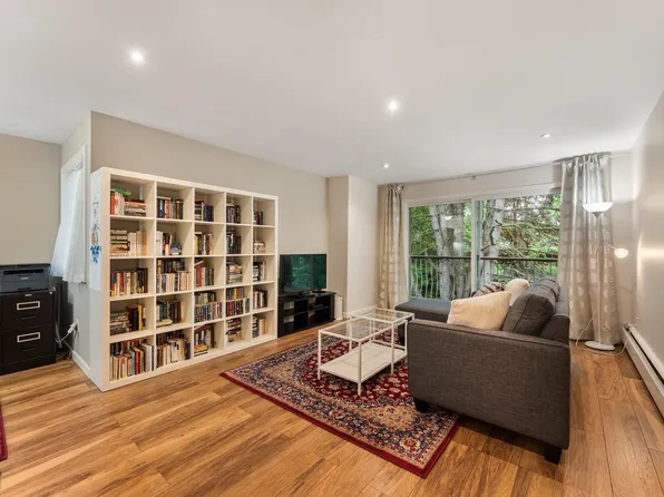 1611 E 3rd Ave #305, Vancouver, BC V5N 1H1