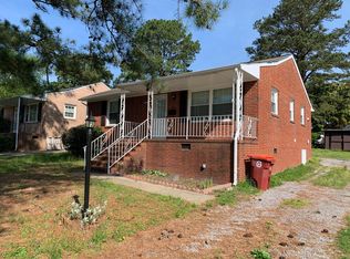 210 Macarthur Ave, Colonial Heights, VA 23834