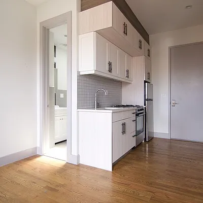 Rented by Nooklyn NYC LLC | media 50