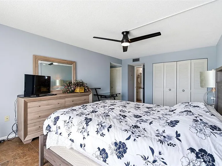 17408 Gulf Blvd #403 — Photo 41