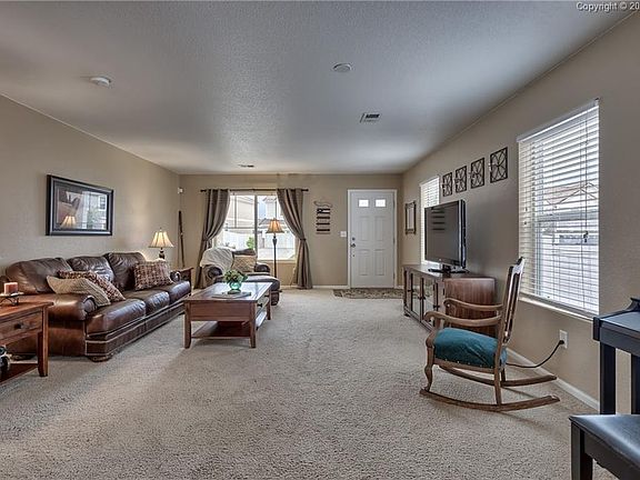 Large windows to allow in plenty of natural light!