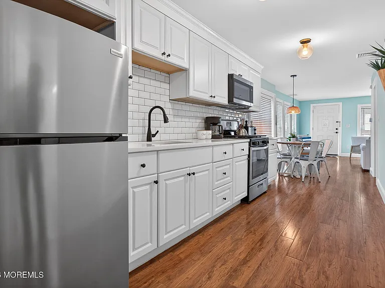32 Franklin Ave — Photo 23