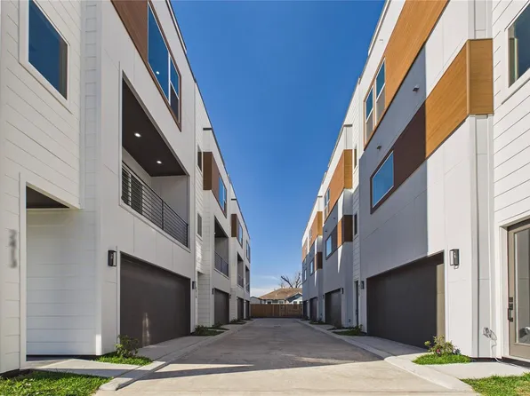 2417 Harrington St, Houston, TX 77026