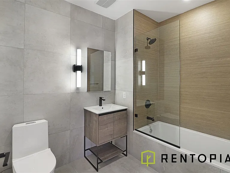 49 Borinquen Pl #3A — Photo 4