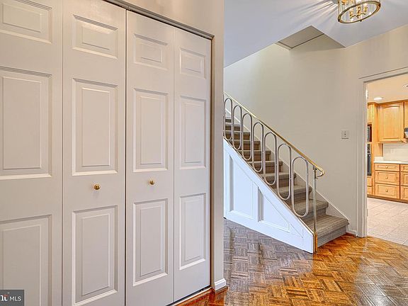 2nd image of 28 Allegheny Ave APT 2702