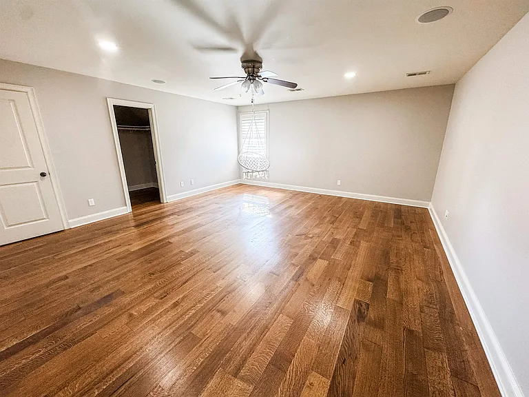 713 Briston Ln — Photo 18