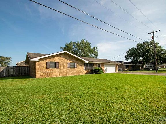 2nd image of 118 Becky Dr
