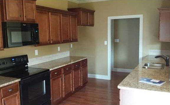 2nd image of 436 Thoroughbred Dr