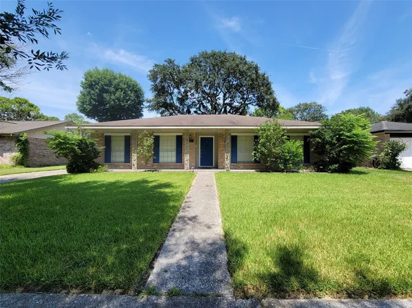 9322 Fairdale Ln, Houston, TX 77063