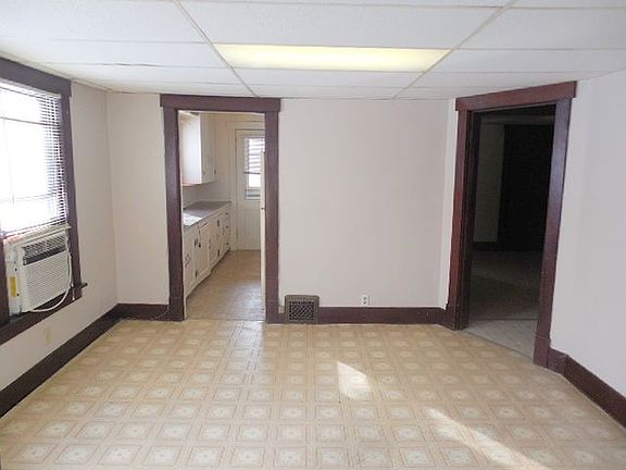 3rd image of 144 Custer Ave APT 4