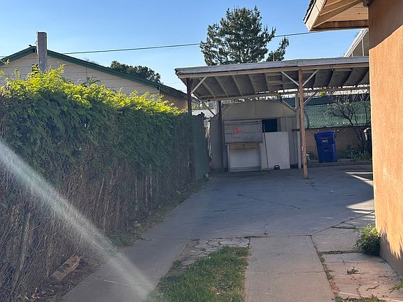 2nd image of 3687 Pioneer Dr