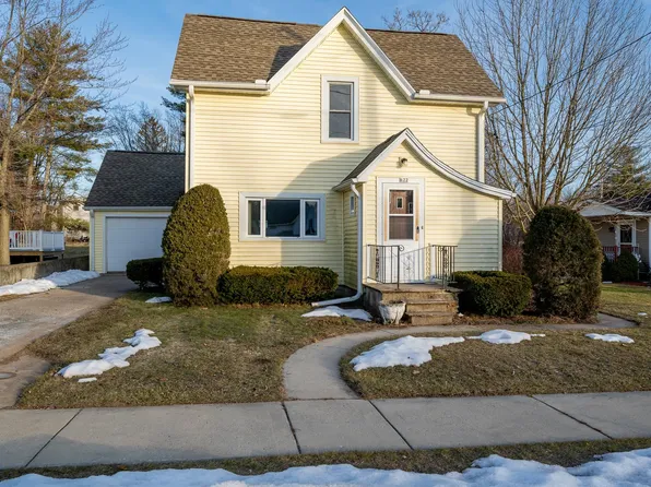 622 S Farmer St, Princeton, WI 54968