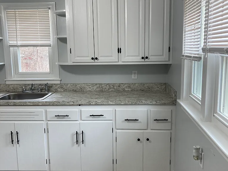 10 Phelps Ln — Photo 24