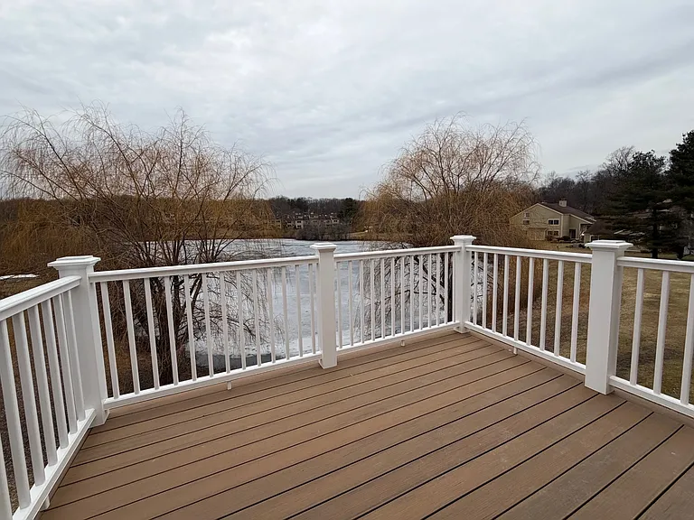 905 Oakridge Dr #905 — Photo 7
