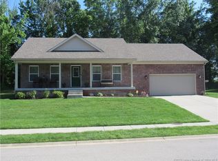 5523 Village Ln, Sellersburg, IN 47143