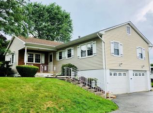 77 Scott Dr, Wappingers Falls, NY 12590