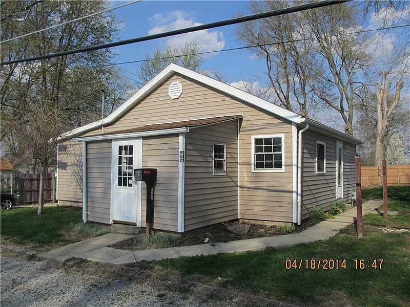 1st image of 942 E Washington St