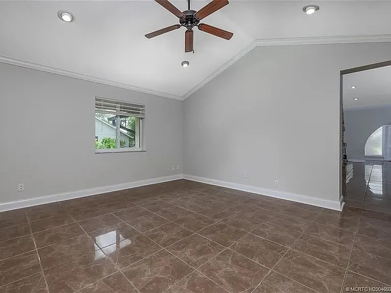 5361 SW Windward Way — Photo 23