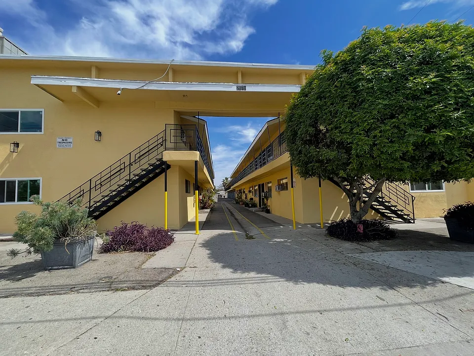 Santa Anita Avenue