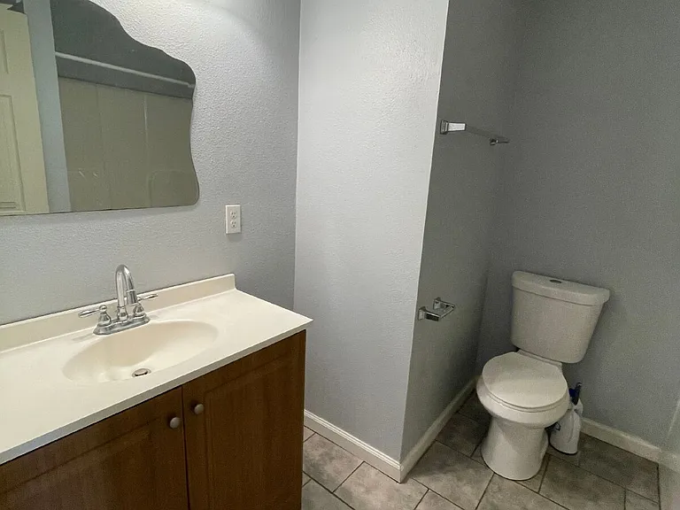 1717 Harris St #2 — Photo 9