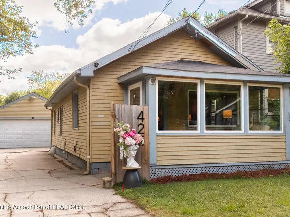 425 S Hayford Ave, Lansing, MI 48912