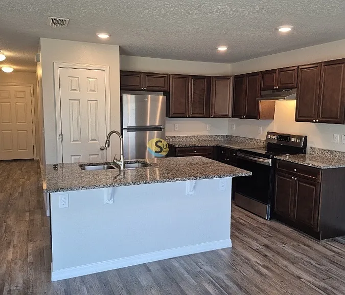 61 Plain View Dr #B — Photo 6