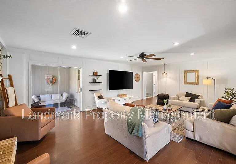 1415 Moss Rose Cir — Photo 14